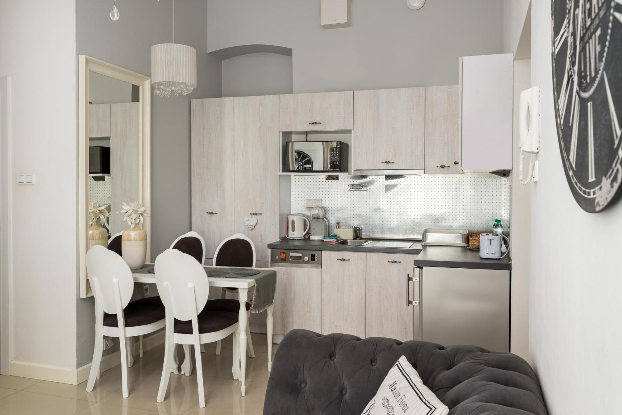 Apartament Wilcza Centre Chic *